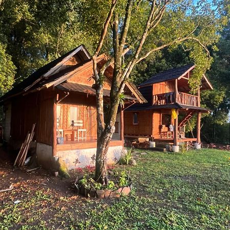 Tetebatu Jungle Vibes Hotel Екстериор снимка